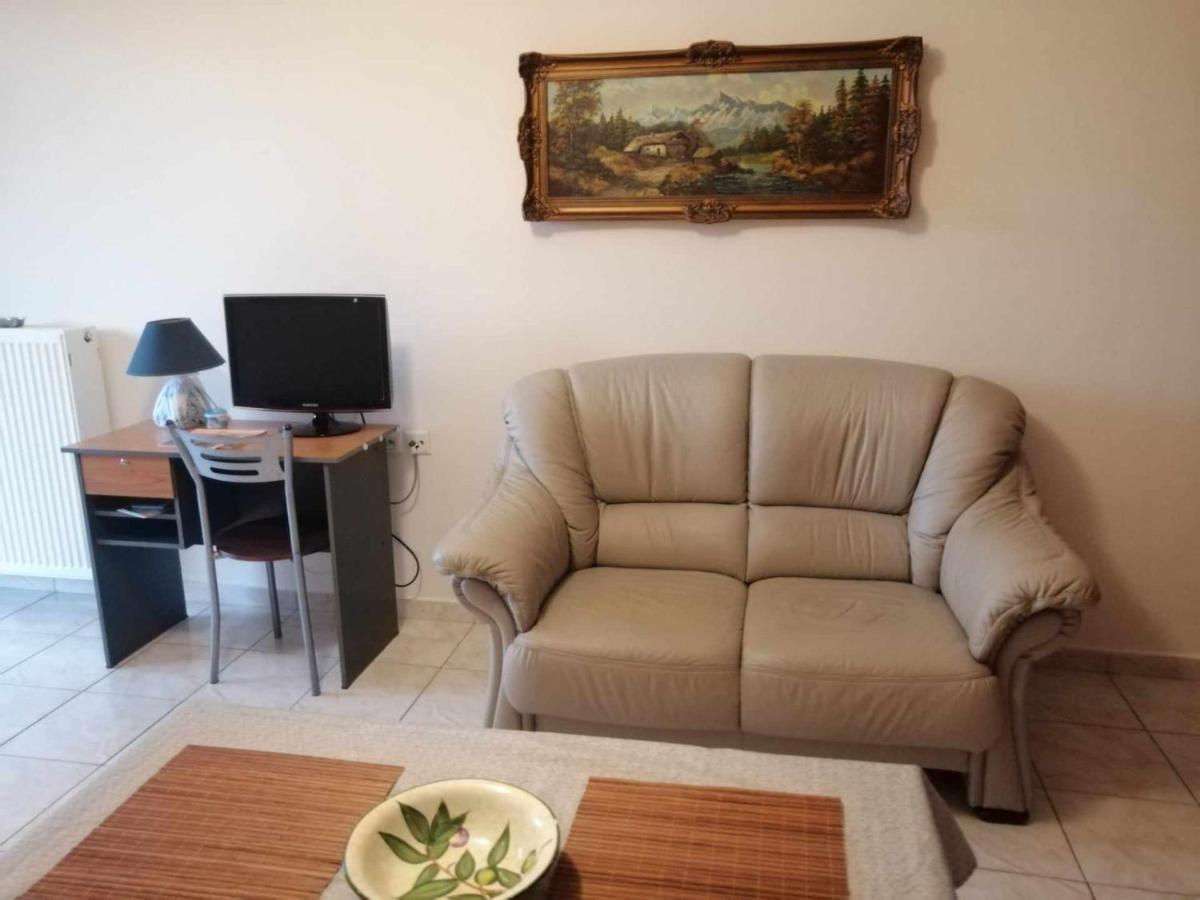Gallery Suites "Athina" Mesolóngion Esterno foto